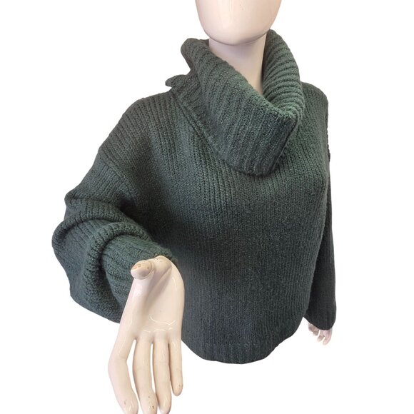 Pilcro Urban Outfitters Chunky Knit Green Sweater Women Sz M Oversize Cowl Neck - Picture 1 of 7